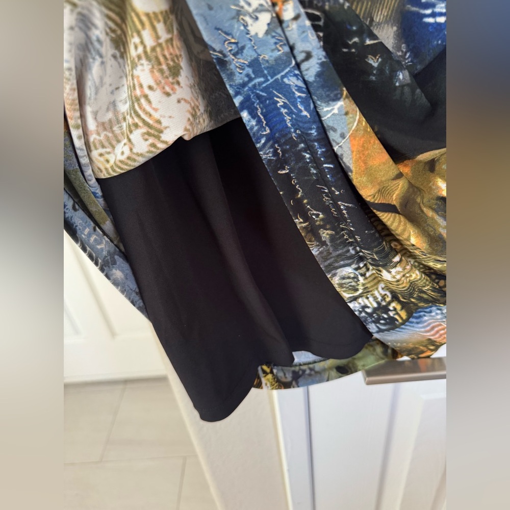 Cache Abstract Print V-Neck Sheath Dress - Picture 4 of 5